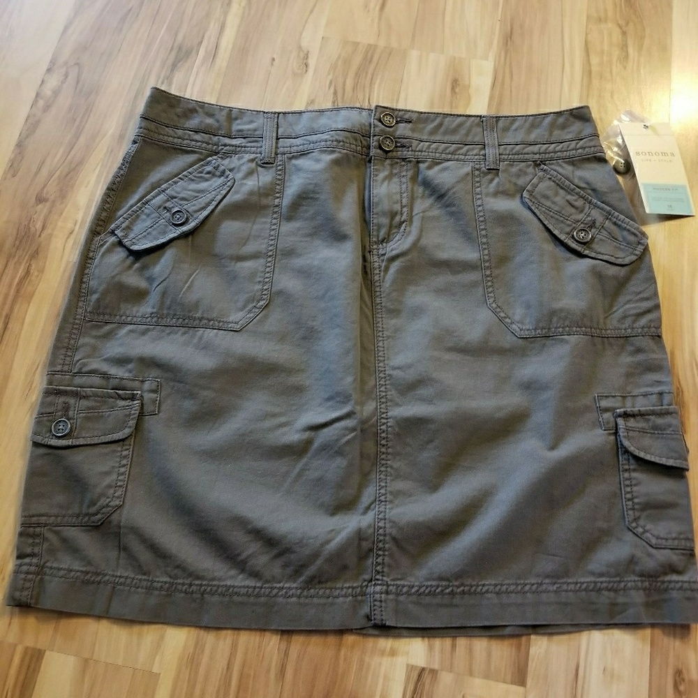 🌸NWT Reduced Sonoma Modern Fit Cargo Pkt. Skirt🌸